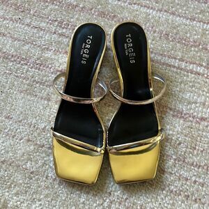 Torgeis New York gold square toe‎ and heel sandals size 8.5